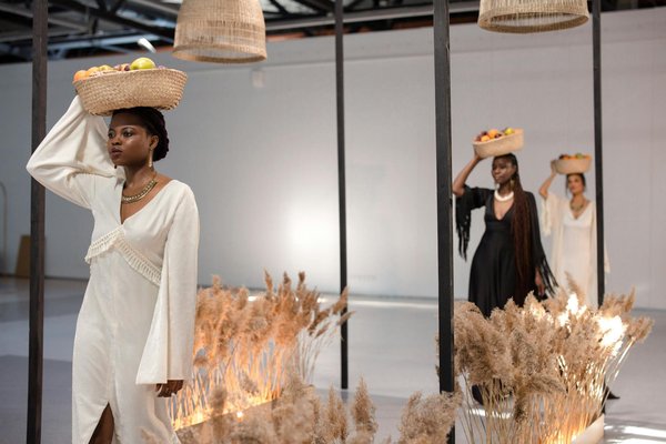 Style Festif : Tendances Mode Incontournables pour Rayonner durant les Fêtes de Fin d'Année